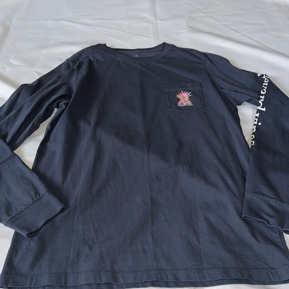 Vineyard Vines boy’s long sleeve tee